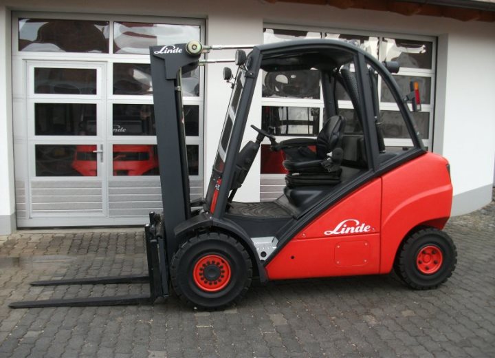 Дизельный вилочный погрузчик Linde H 20-25 EVO